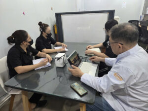 Công Ty Baekka Họp