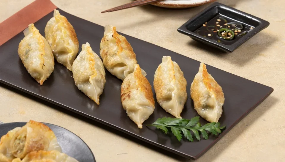 banh-xep-nhan-nam-Bibigo